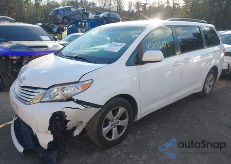 2017 Toyota Sienna Le 8 Passenger from USA, damaged, VIN 5TDKZ3DC5HS778274